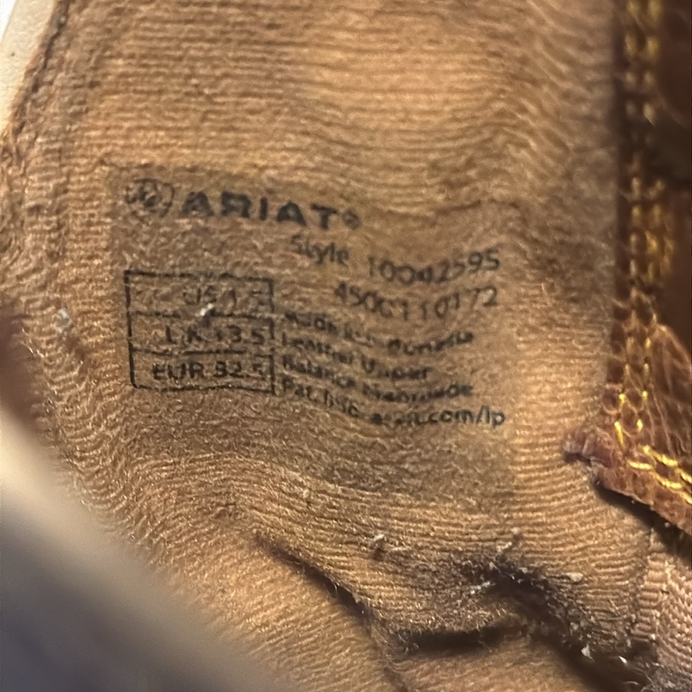 Ariat boots - Picture 7 of 8